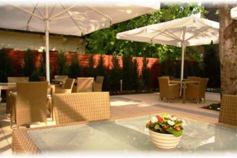 Hotel Lion's Garden sz&aacute;lloda, &eacute;tterem, esk&uuml;v�helysz&iacute;n, wellness helysz&iacute;n &eacute;s rendezv&eacute;nyhelysz&iacute;n
